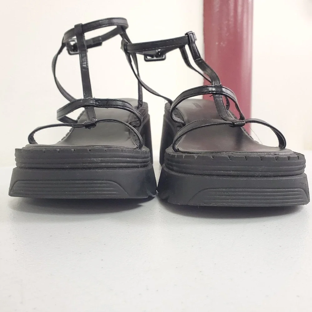 Forever 21 Womens Y2K Chunky Platform Strappy Heels Size 8 Black Summer Coquette